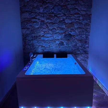 Дом отдыха Rustico Con Jacuzzi In Toscana