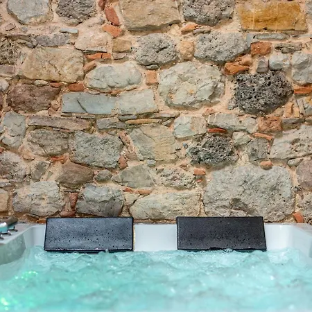 Prázdninový dům Rustico Con Jacuzzi In Toscana